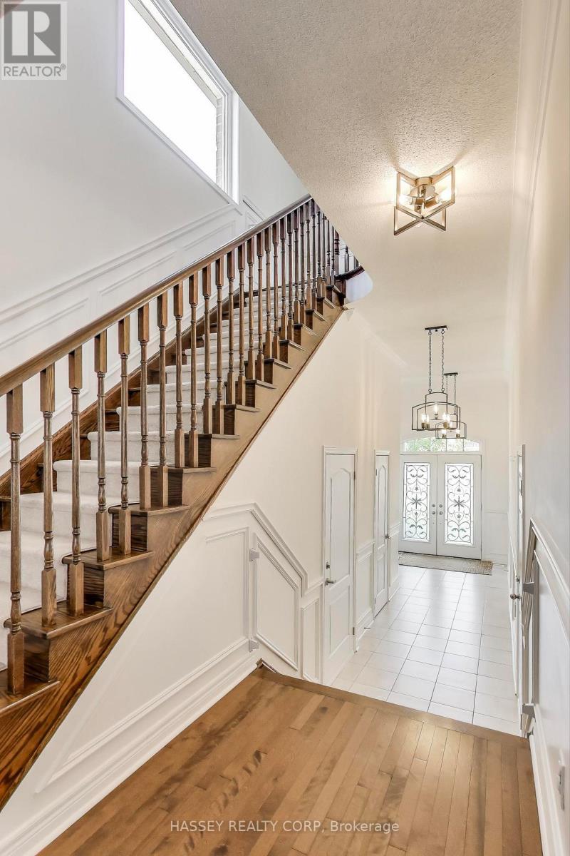 852 Elvidge Trail, Newmarket (Woodland Hill), Ontario  L3X 0J7 - Photo 6 - N13010026