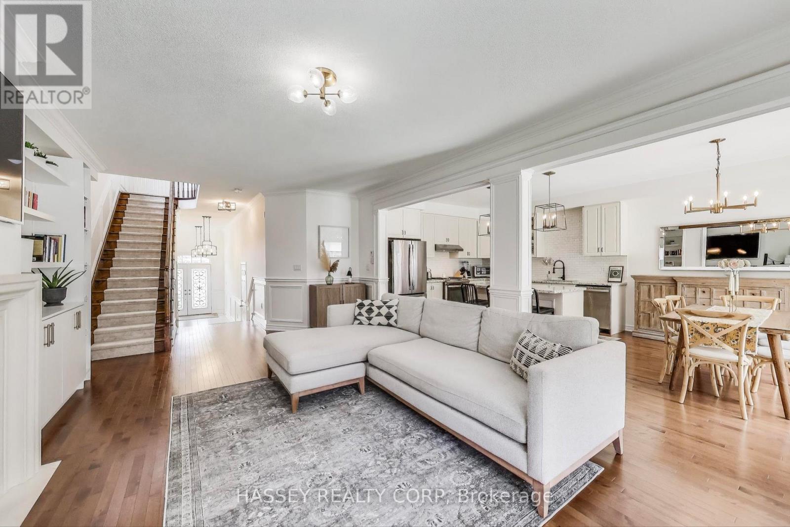 852 Elvidge Trail, Newmarket (Woodland Hill), Ontario  L3X 0J7 - Photo 9 - N13010026