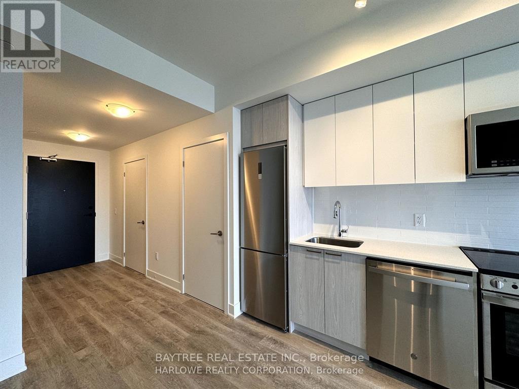 1412 - 185 Deerfield Road, Newmarket, Ontario  L3Y 0G7 - Photo 12 - N13010028