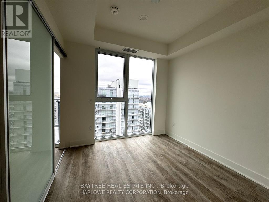 1412 - 185 Deerfield Road, Newmarket, Ontario  L3Y 0G7 - Photo 7 - N13010028