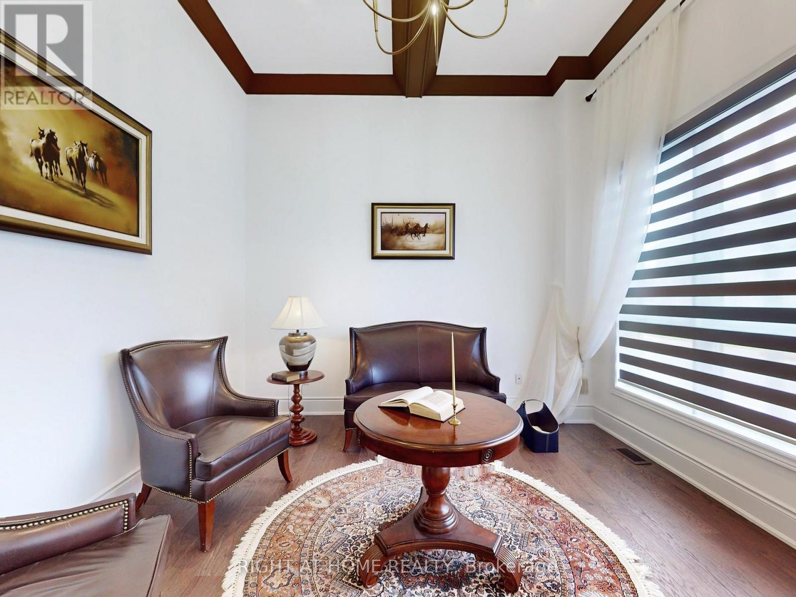 216 Sunset Vista Court E, Aurora, Ontario  L4G 3Y1 - Photo 11 - N13010034