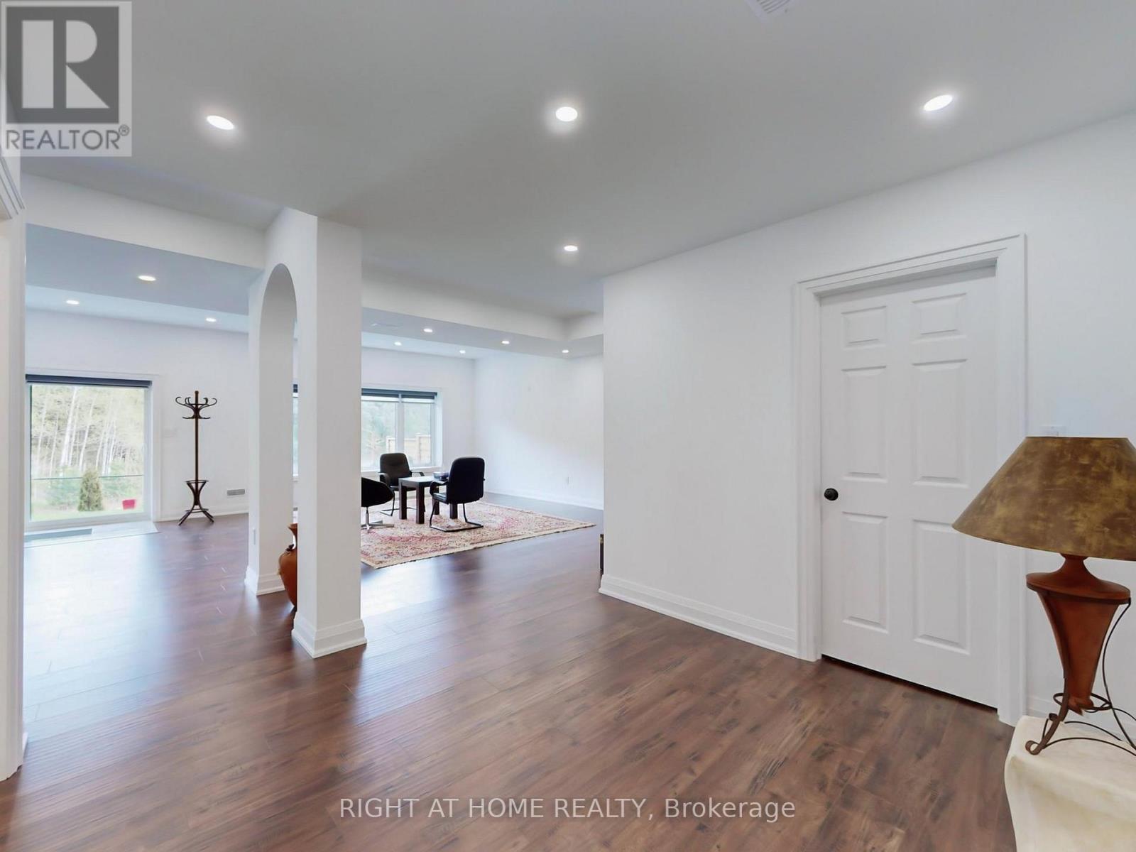 216 Sunset Vista Court E, Aurora, Ontario  L4G 3Y1 - Photo 27 - N13010034