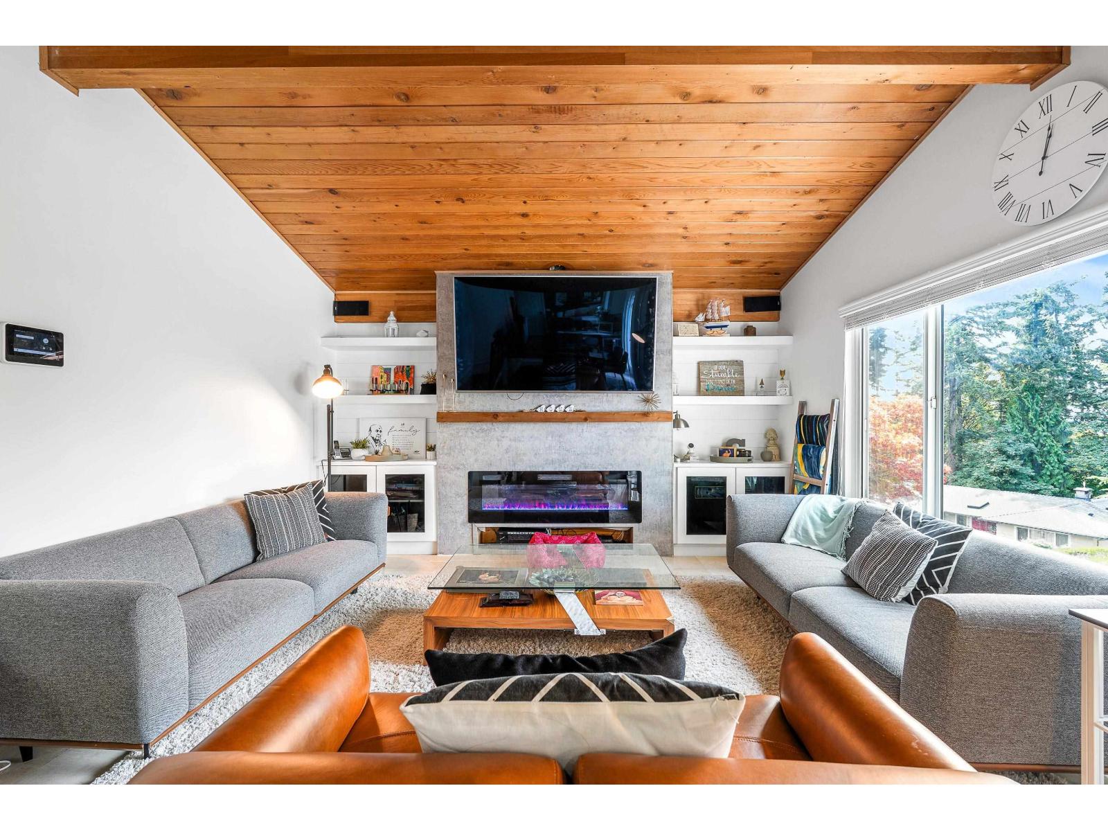 10662 Santa Monica Place, Delta, British Columbia  V4C 1R2 - Photo 2 - R3112632