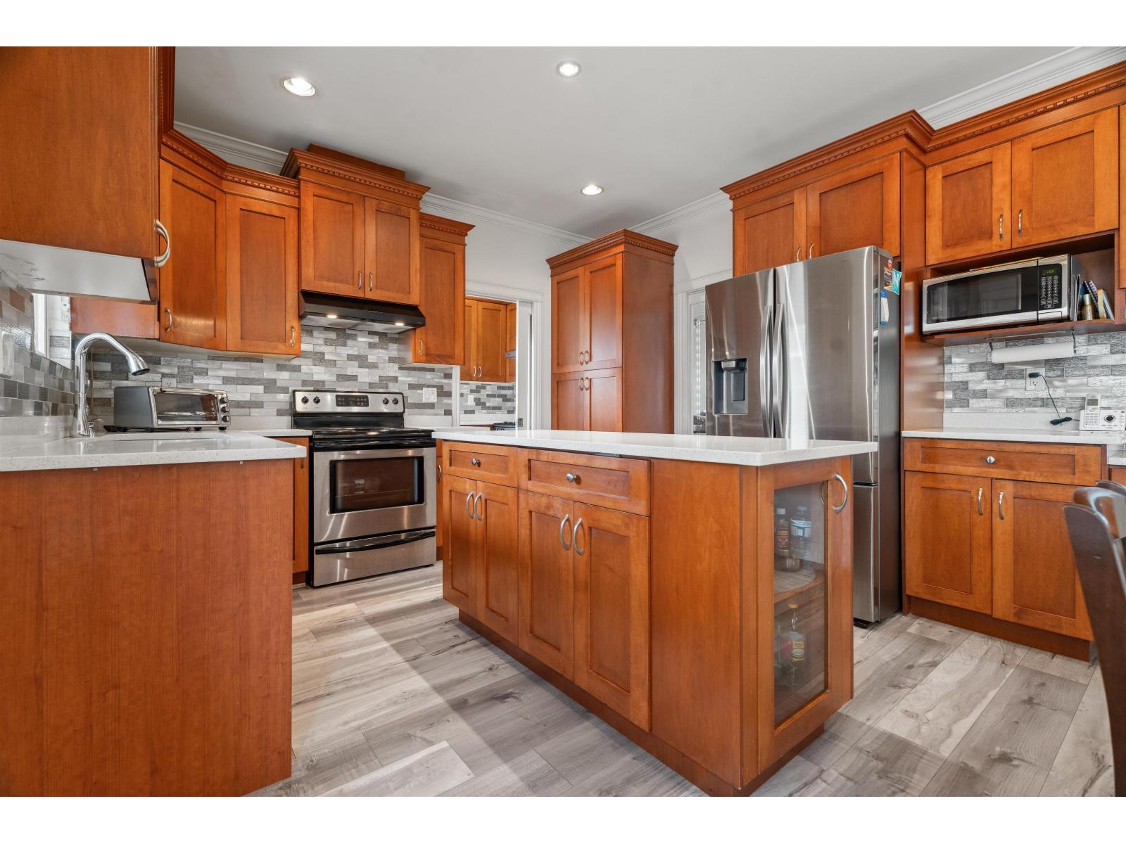 6312 166a Street, Surrey, British Columbia  V3S 0W1 - Photo 5 - R3112151