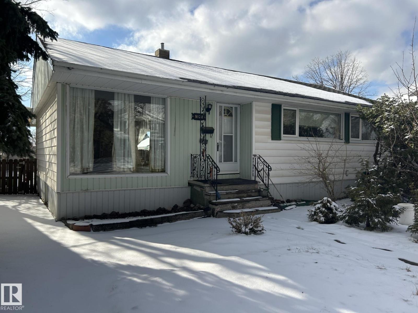 9128 83 ST NW, edmonton, Alberta