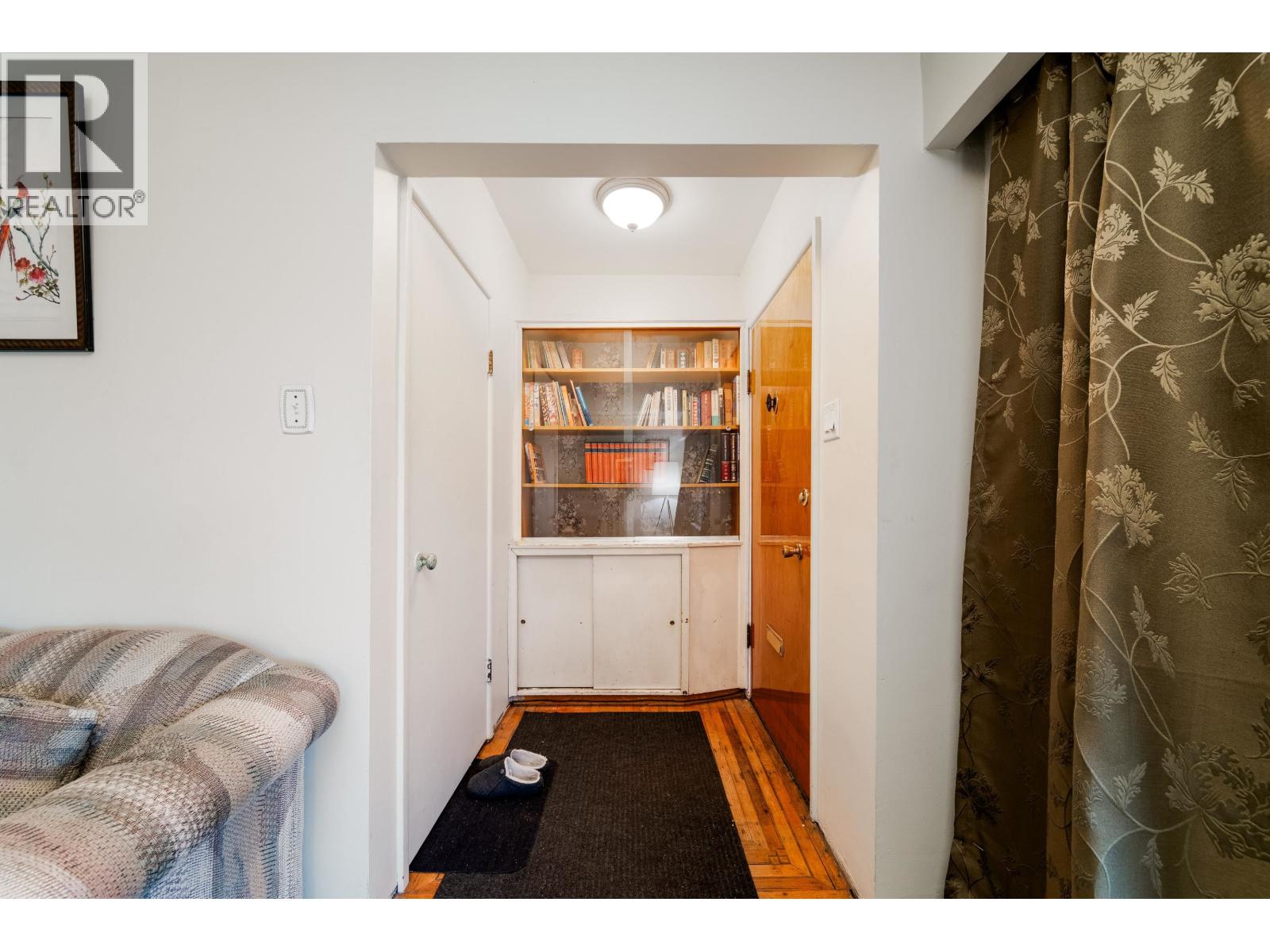 7475 Knight Street, Vancouver, British Columbia  V5P 2X1 - Photo 4 - R3112507