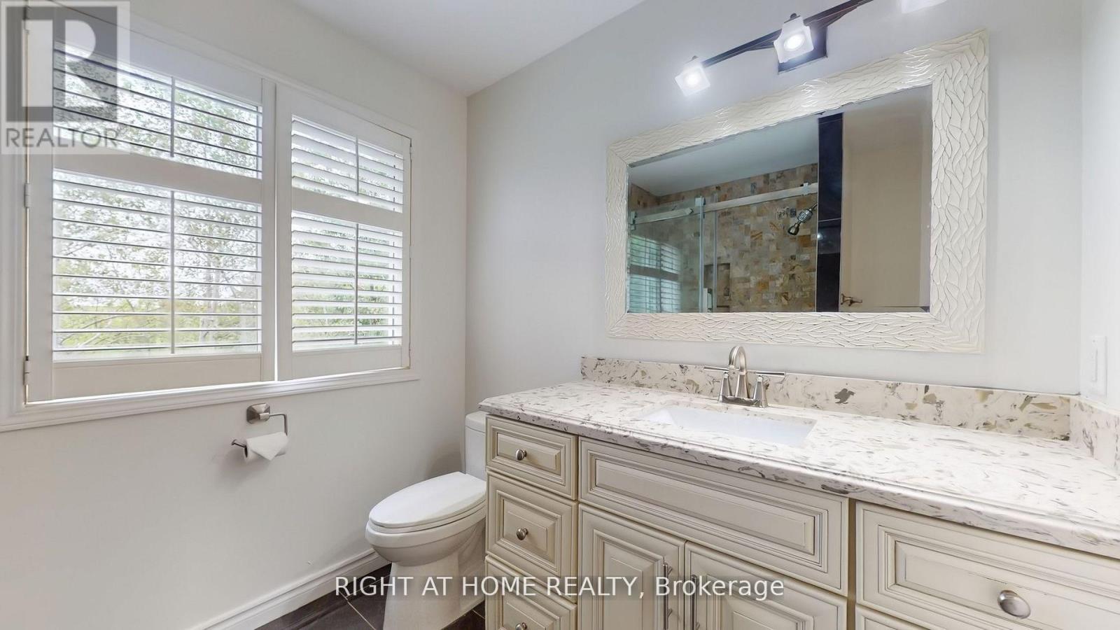 5160 Ravine Crescent, Burlington, Ontario  L7L 6N3 - Photo 21 - W13010012