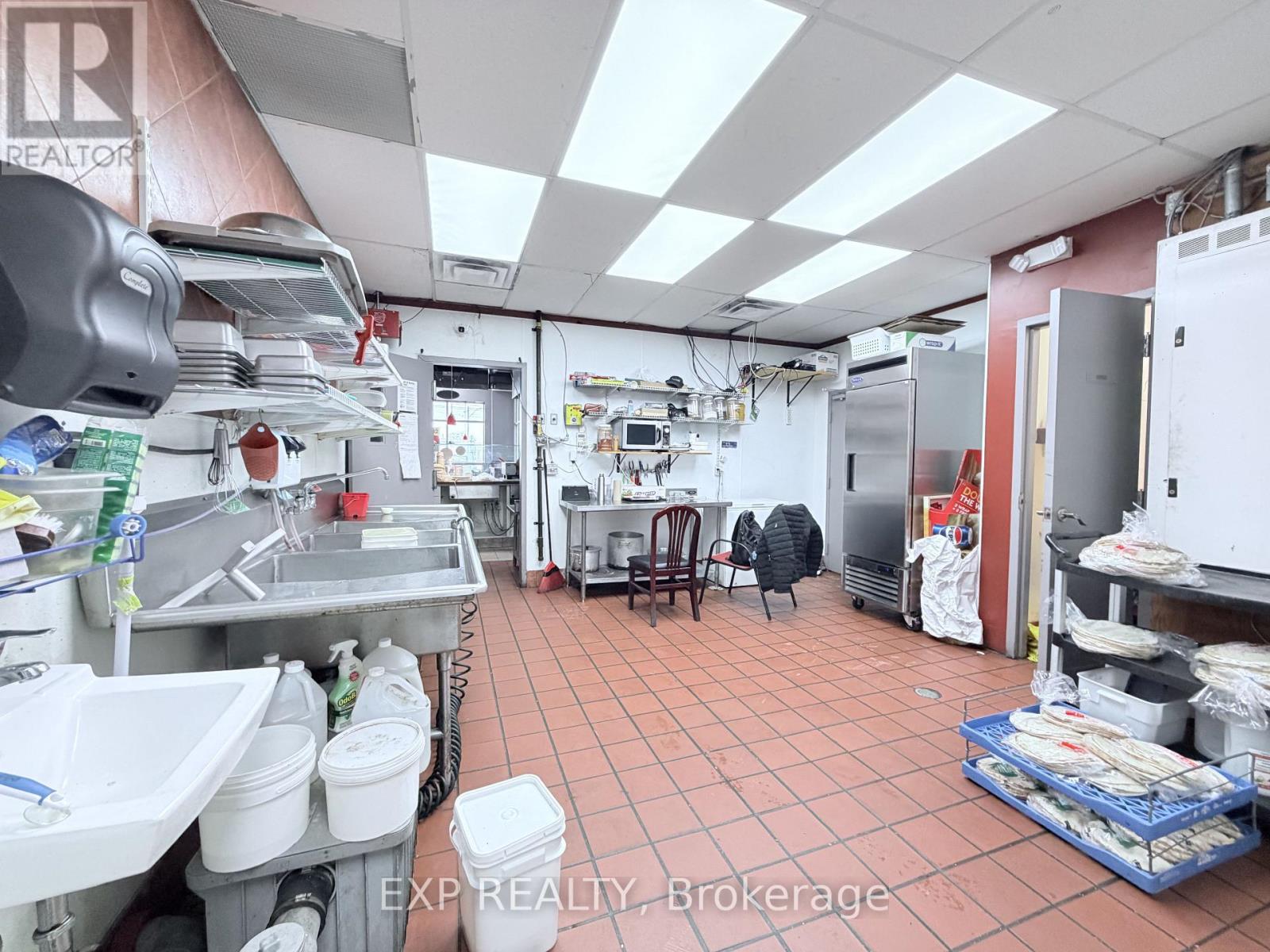 285 Rexdale Boulevard, Toronto, Ontario  M9W 1P7 - Photo 13 - W13010014