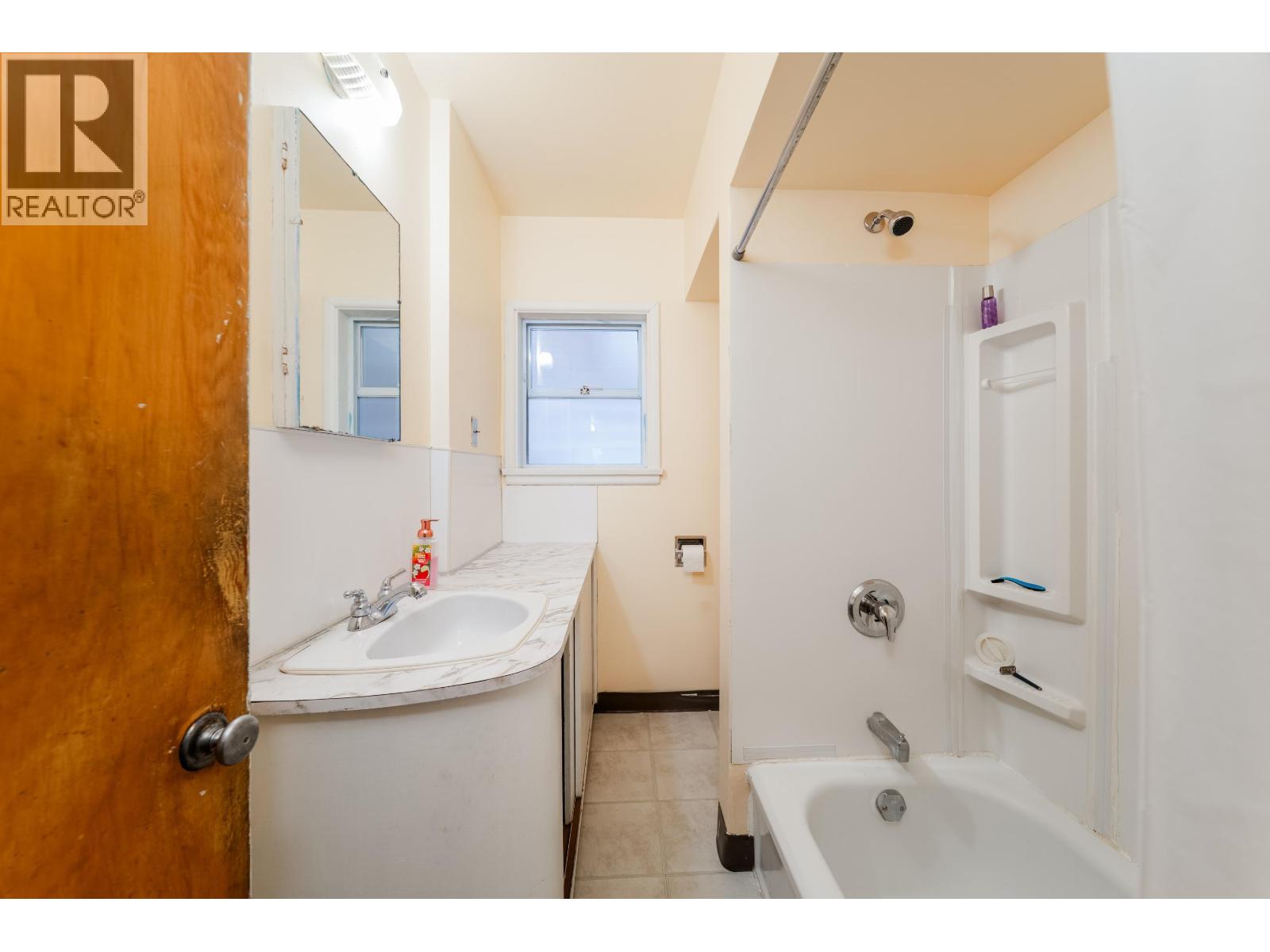 7475 Knight Street, Vancouver, British Columbia  V5P 2X1 - Photo 8 - R3112507