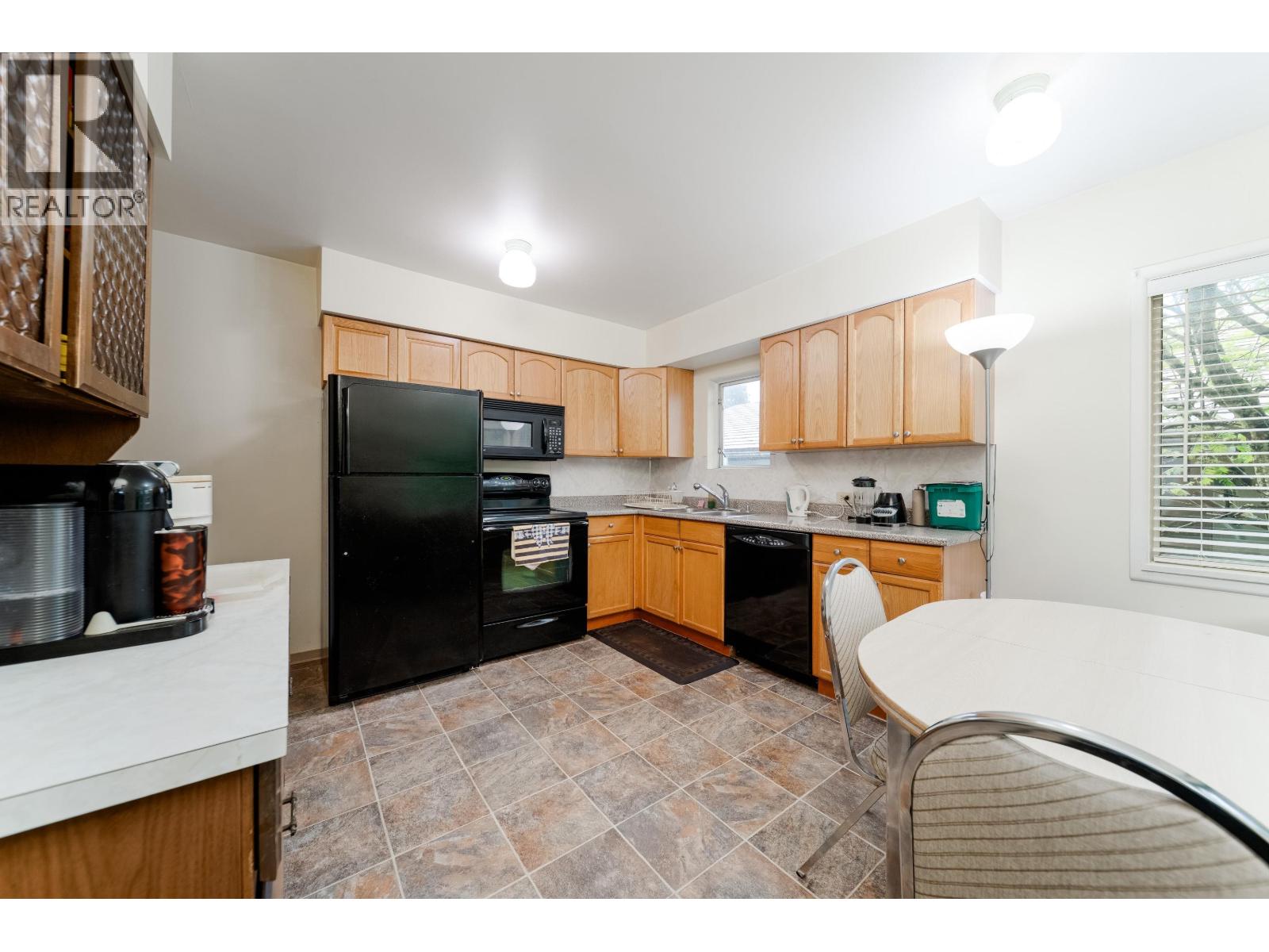 7475 Knight Street, Vancouver, British Columbia  V5P 2X1 - Photo 6 - R3112507