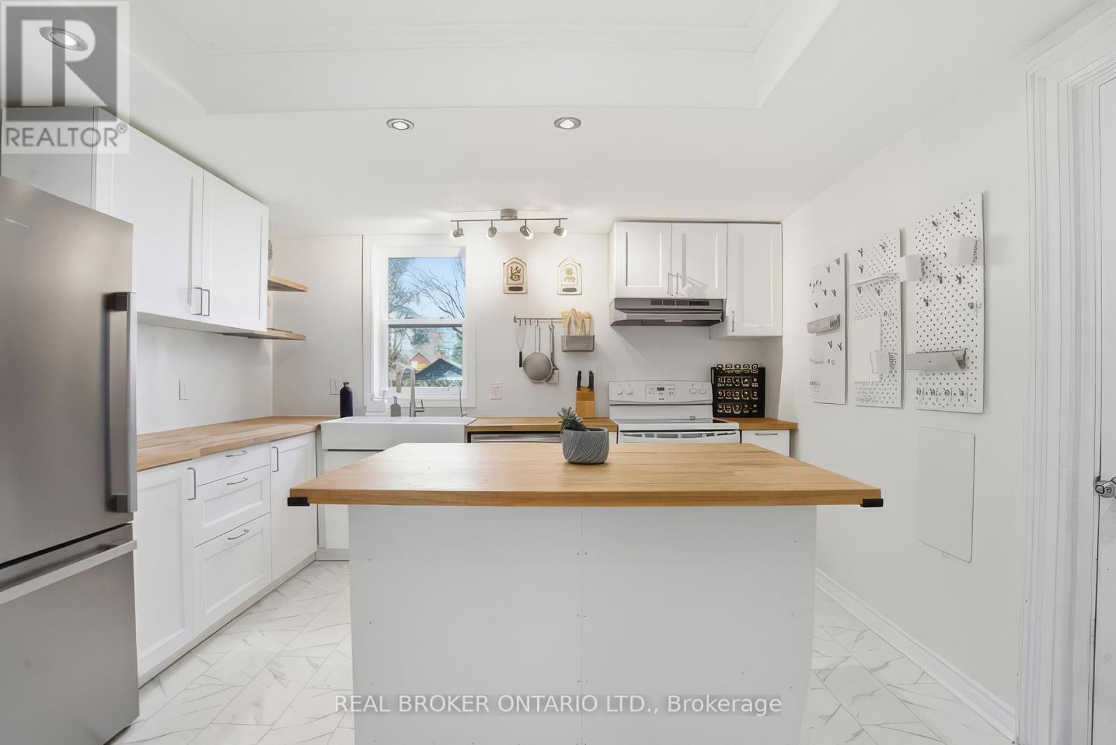 82 Bond Street, Cambridge, Ontario  N1R 4B6 - Photo 18 - X13009986