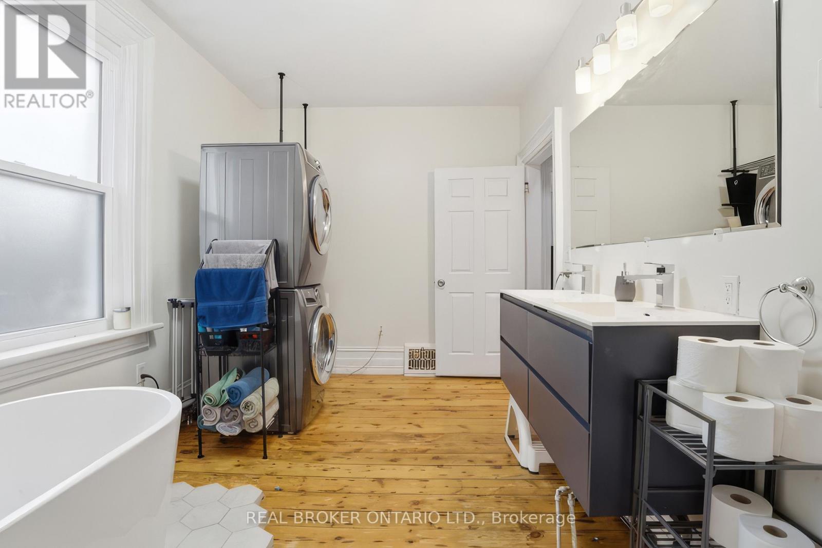 82 Bond Street, Cambridge, Ontario  N1R 4B6 - Photo 31 - X13009986