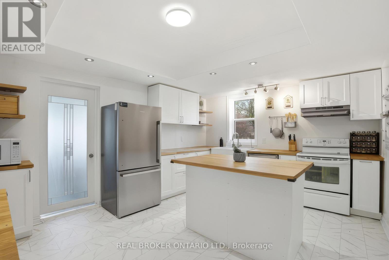 82 Bond Street, Cambridge, Ontario  N1R 4B6 - Photo 7 - X13009986