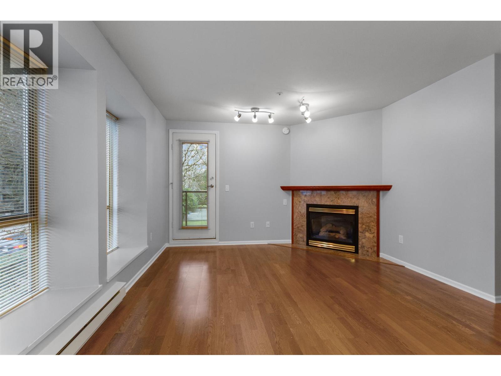 201 4688 W 10th Avenue, Vancouver, British Columbia  V6R 2J5 - Photo 3 - R3110656