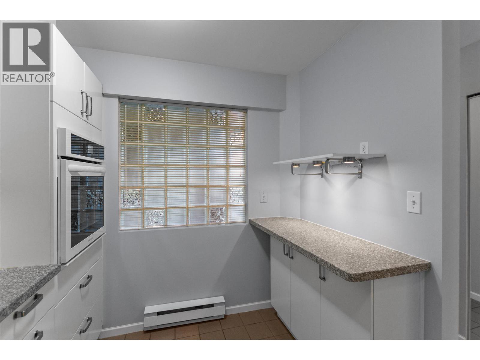 201 4688 W 10th Avenue, Vancouver, British Columbia  V6R 2J5 - Photo 11 - R3110656