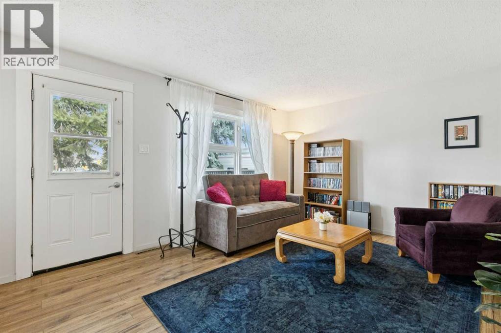 6507 34 Avenue NW, Calgary, Alberta  T3B 1M9 - Photo 6 - A2302371