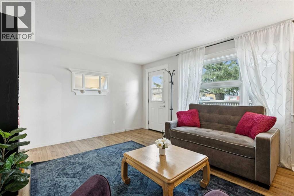 6507 34 Avenue NW, Calgary, Alberta  T3B 1M9 - Photo 8 - A2302371