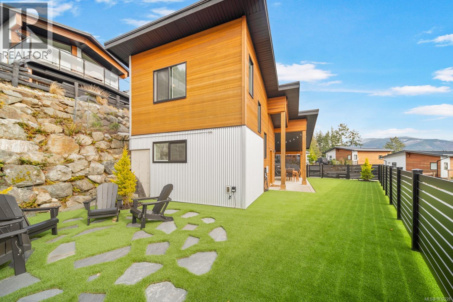 7405 Cottage Way, Lake Cowichan, British Columbia  V0R 2G1 - Photo 11 - 1032228