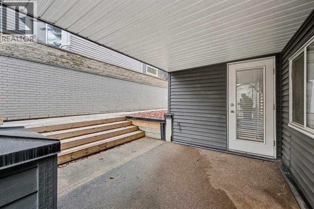 120, 10 Sierra Morena Mews Sw, Calgary, Alberta  T3H 3K5 - Photo 12 - A2290585