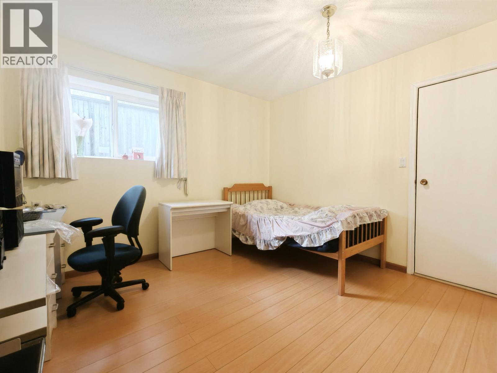 4829 Colbrook Court, Burnaby, British Columbia  V5G 3Y3 - Photo 20 - R3112535