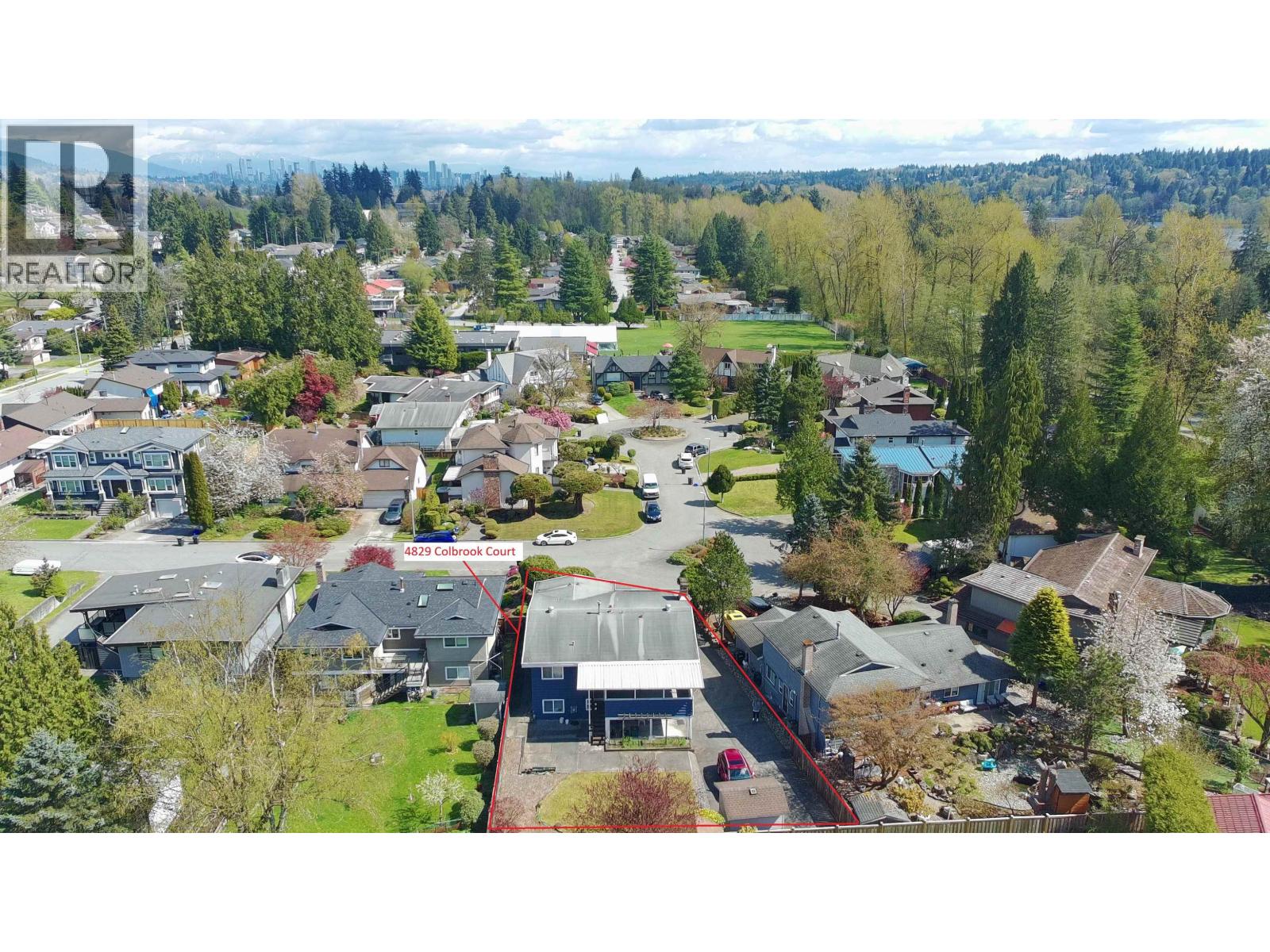 4829 Colbrook Court, Burnaby, British Columbia  V5G 3Y3 - Photo 28 - R3112535