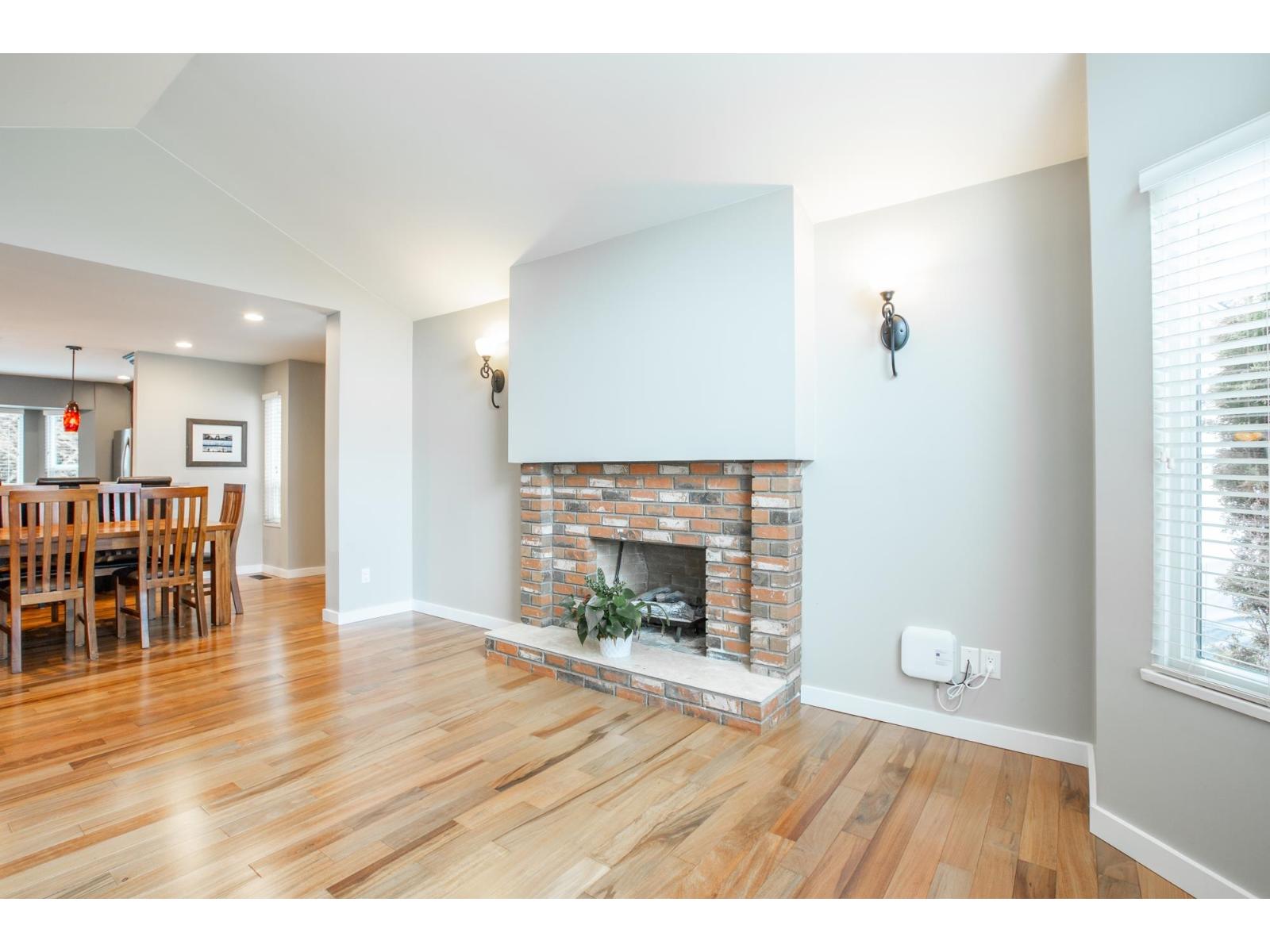 20338 90 Avenue, Langley, British Columbia  V1M 1Y6 - Photo 6 - R3112081