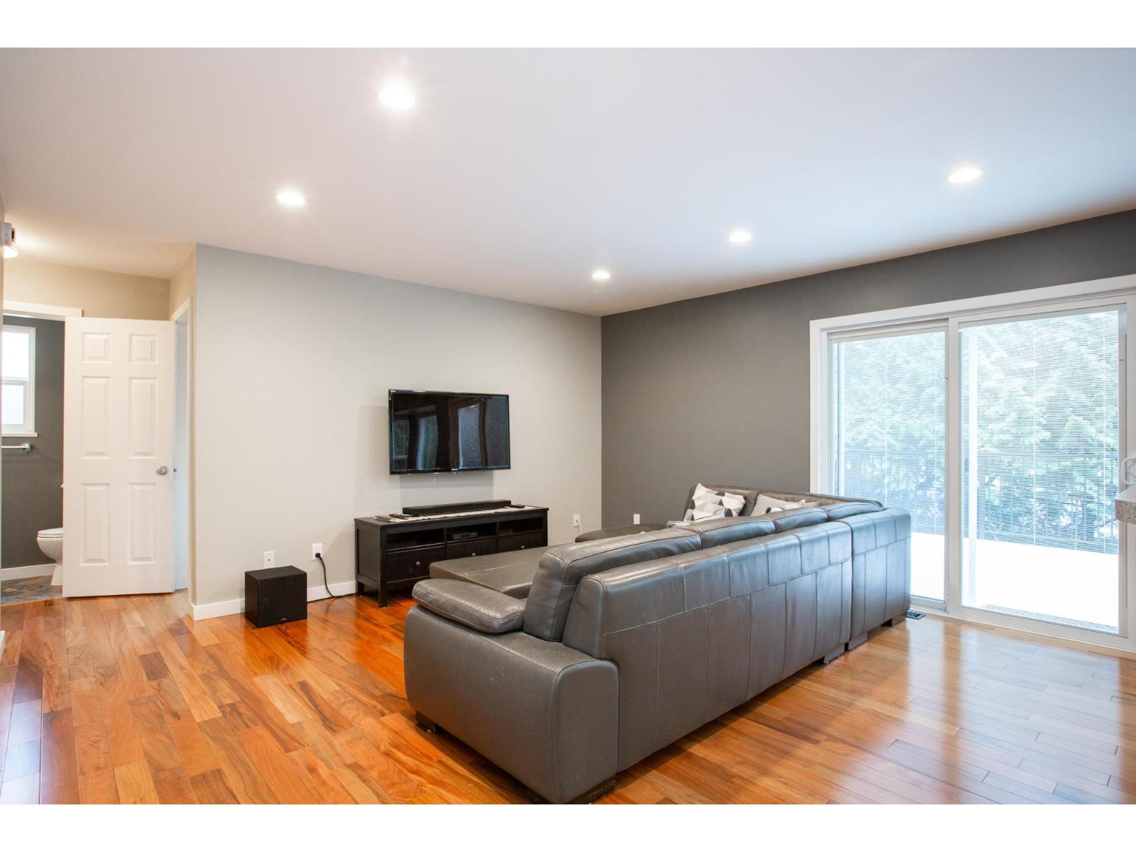 20338 90 Avenue, Langley, British Columbia  V1M 1Y6 - Photo 15 - R3112081