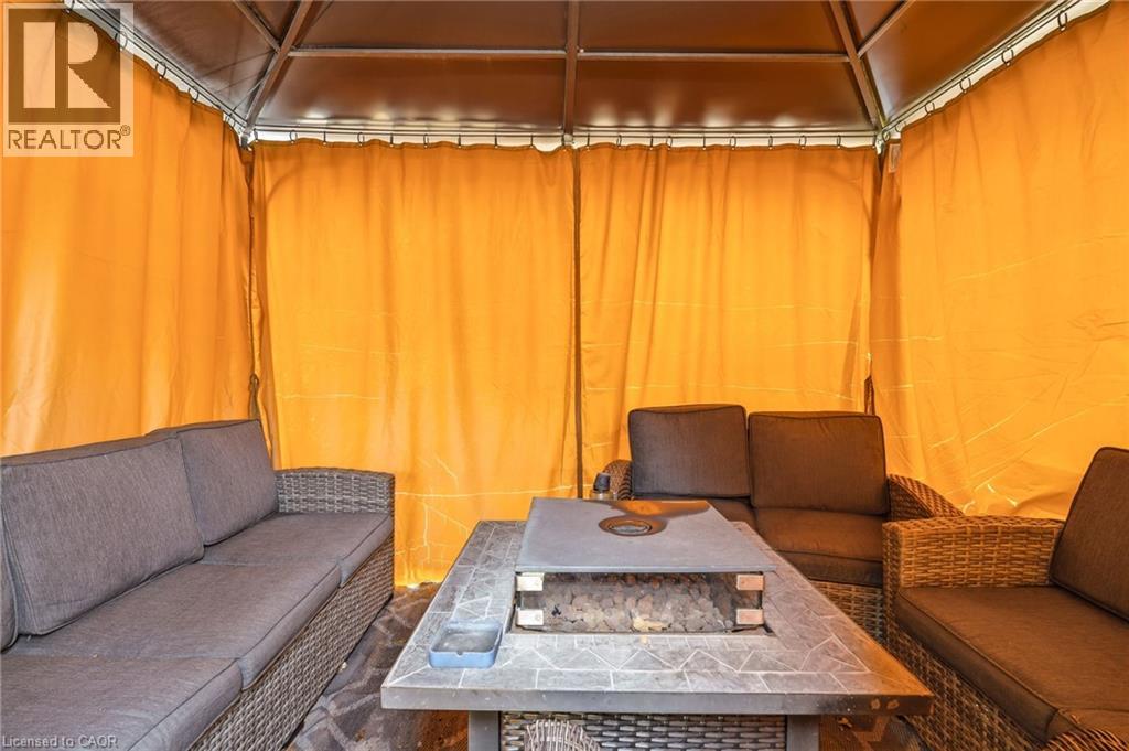 2349 Middlesmoor Crescent, Burlington, Ontario  L7P 3X4 - Photo 36 - 40820965