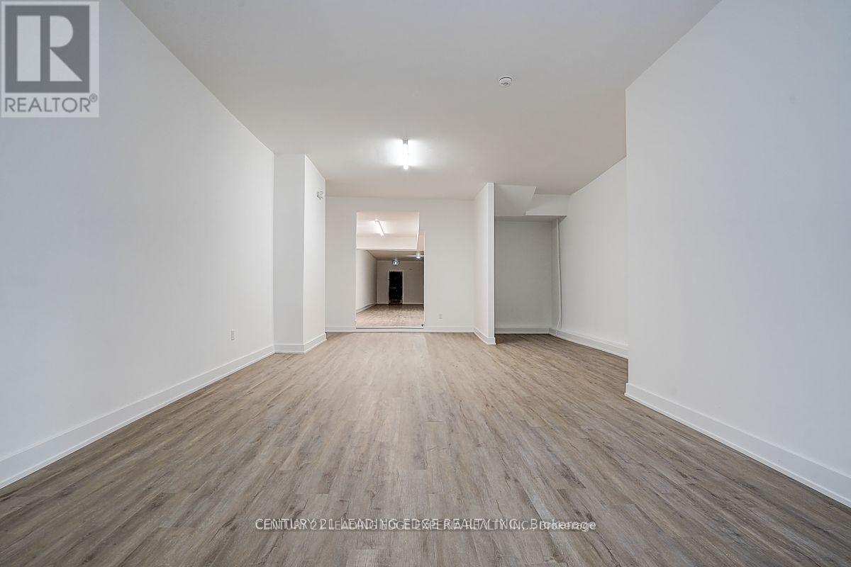 349 Spadina Avenue, Toronto, Ontario  M5T 2G3 - Photo 12 - C13010072
