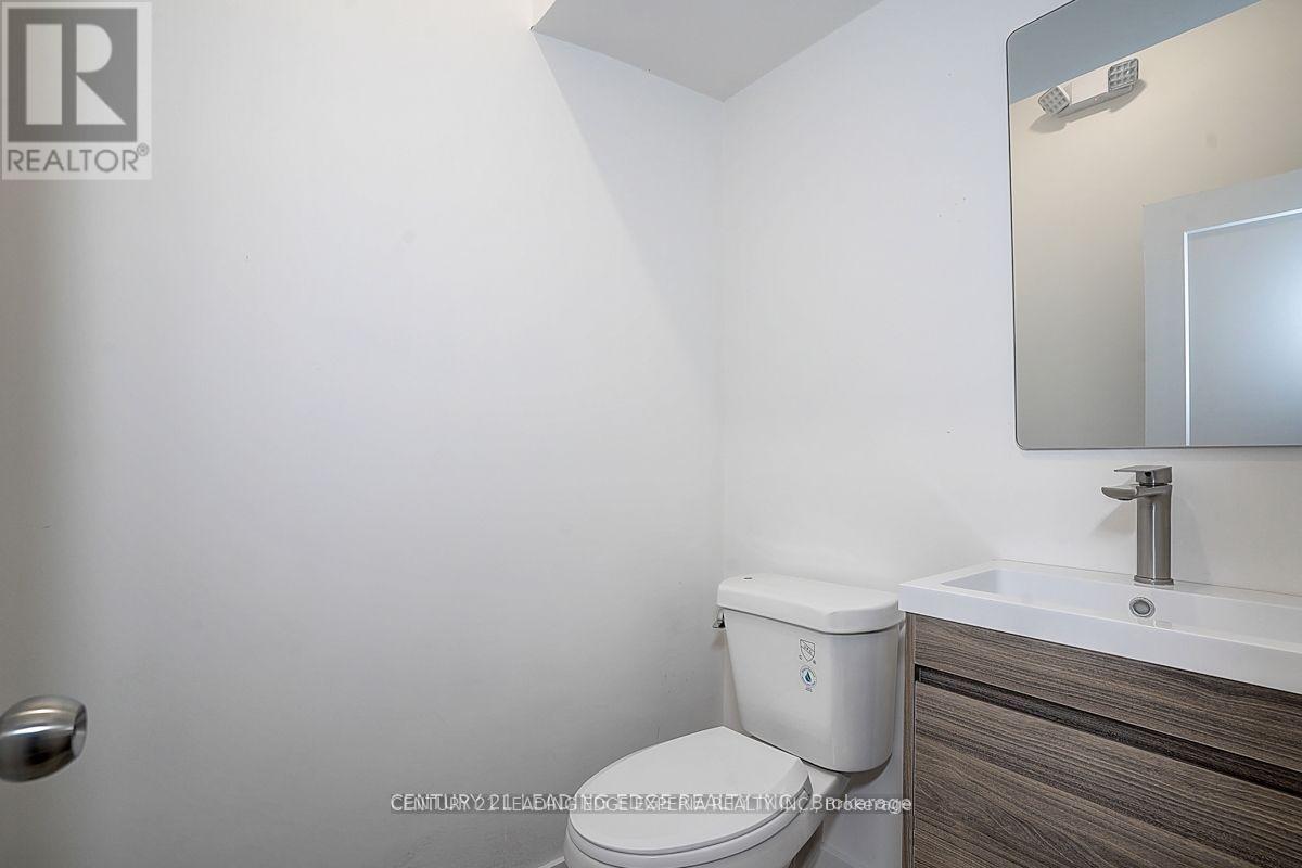 349 Spadina Avenue, Toronto, Ontario  M5T 2G3 - Photo 14 - C13010072