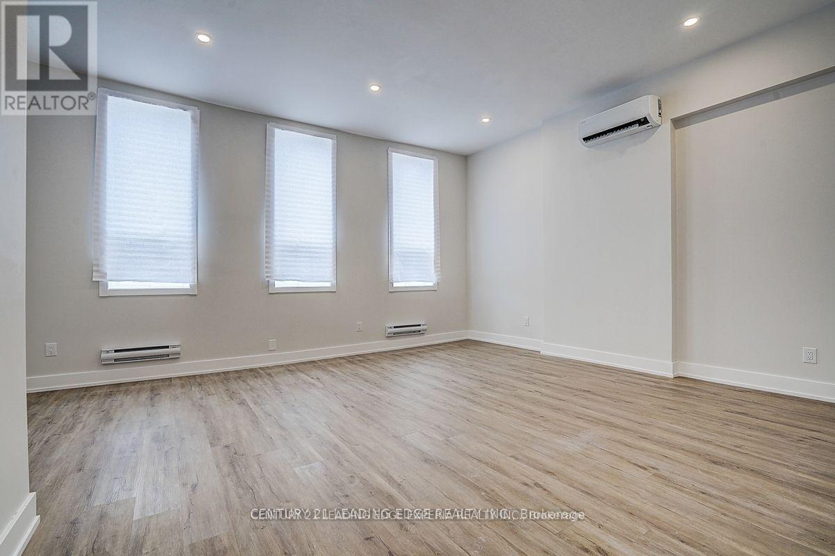 349 Spadina Avenue, Toronto, Ontario  M5T 2G3 - Photo 21 - C13010072
