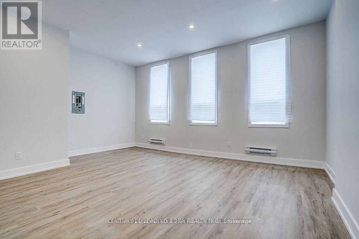 349 Spadina Avenue, Toronto, Ontario  M5T 2G3 - Photo 22 - C13010072