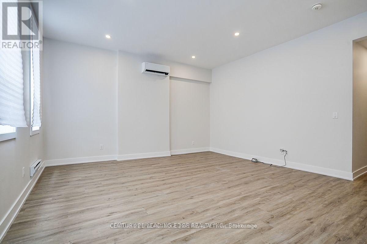 349 Spadina Avenue, Toronto, Ontario  M5T 2G3 - Photo 24 - C13010072