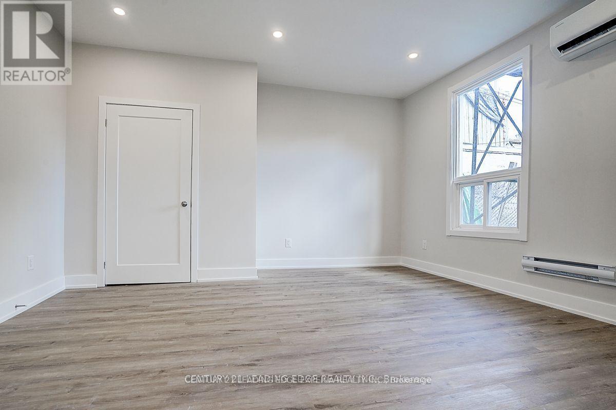 349 Spadina Avenue, Toronto, Ontario  M5T 2G3 - Photo 26 - C13010072