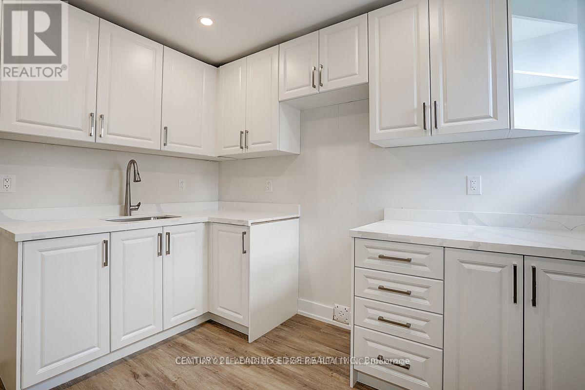 349 Spadina Avenue, Toronto, Ontario  M5T 2G3 - Photo 28 - C13010072