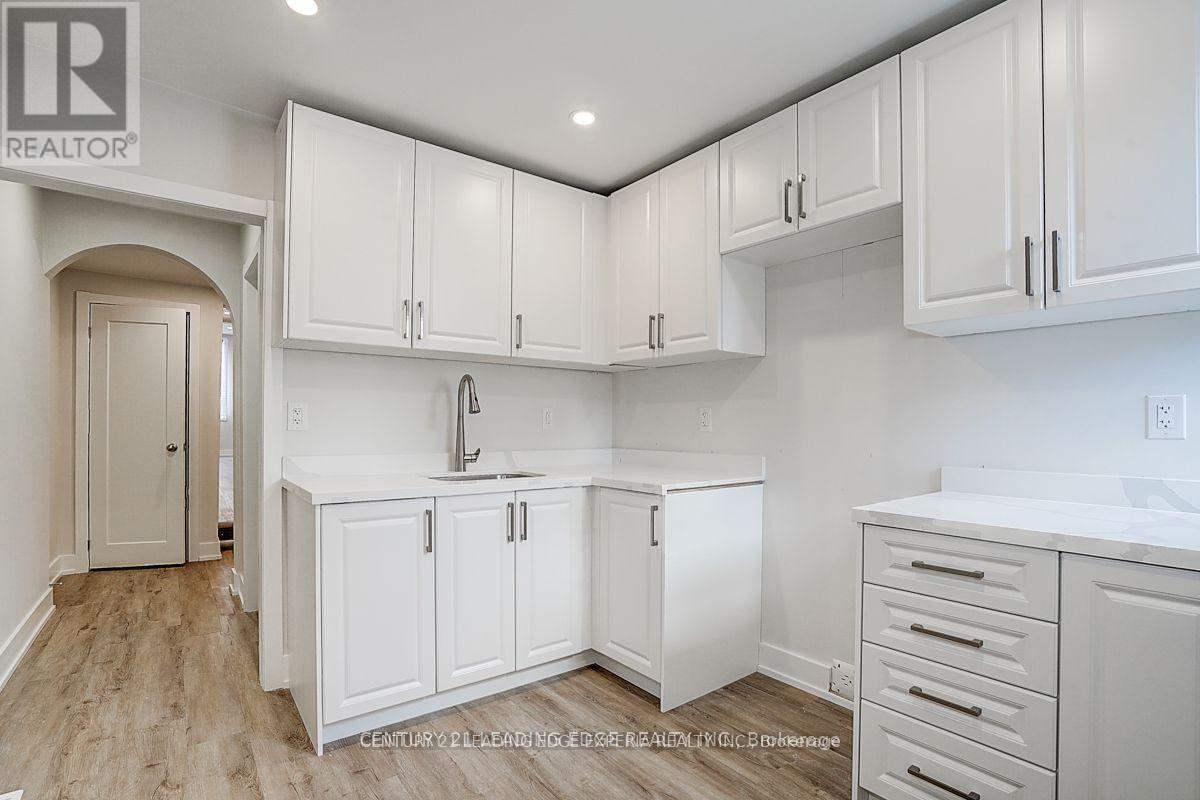 349 Spadina Avenue, Toronto, Ontario  M5T 2G3 - Photo 29 - C13010072