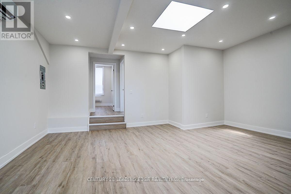 349 Spadina Avenue, Toronto, Ontario  M5T 2G3 - Photo 36 - C13010072