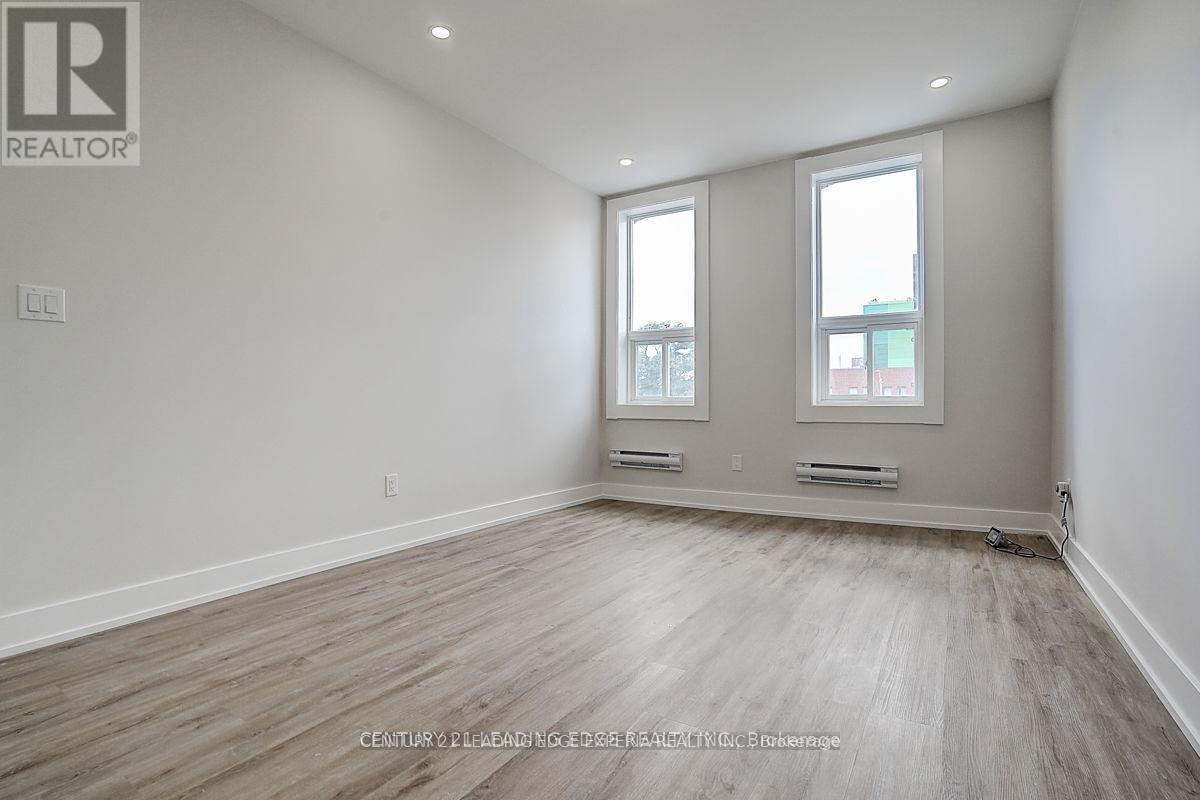 349 Spadina Avenue, Toronto, Ontario  M5T 2G3 - Photo 42 - C13010072