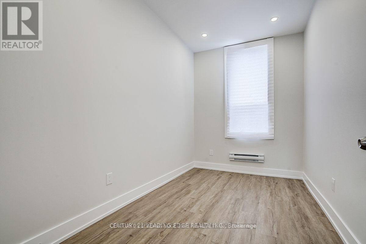 349 Spadina Avenue, Toronto, Ontario  M5T 2G3 - Photo 45 - C13010072