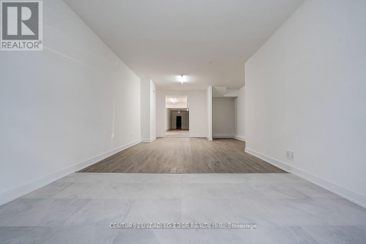 349 Spadina Avenue, Toronto, Ontario  M5T 2G3 - Photo 6 - C13010072