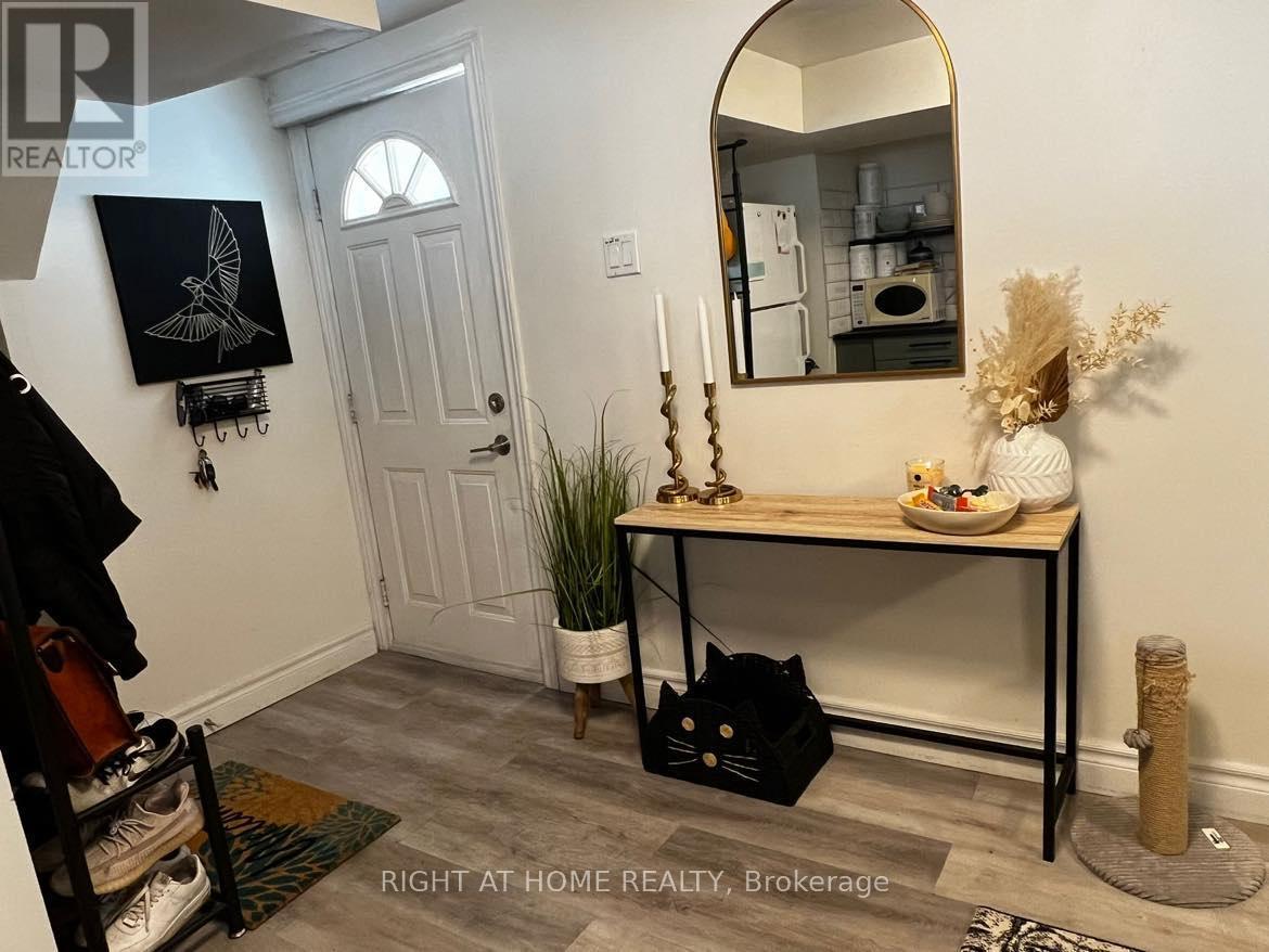 36 Mintwood Drive, Toronto, Ontario  M2M 3A7 - Photo 12 - C13010112