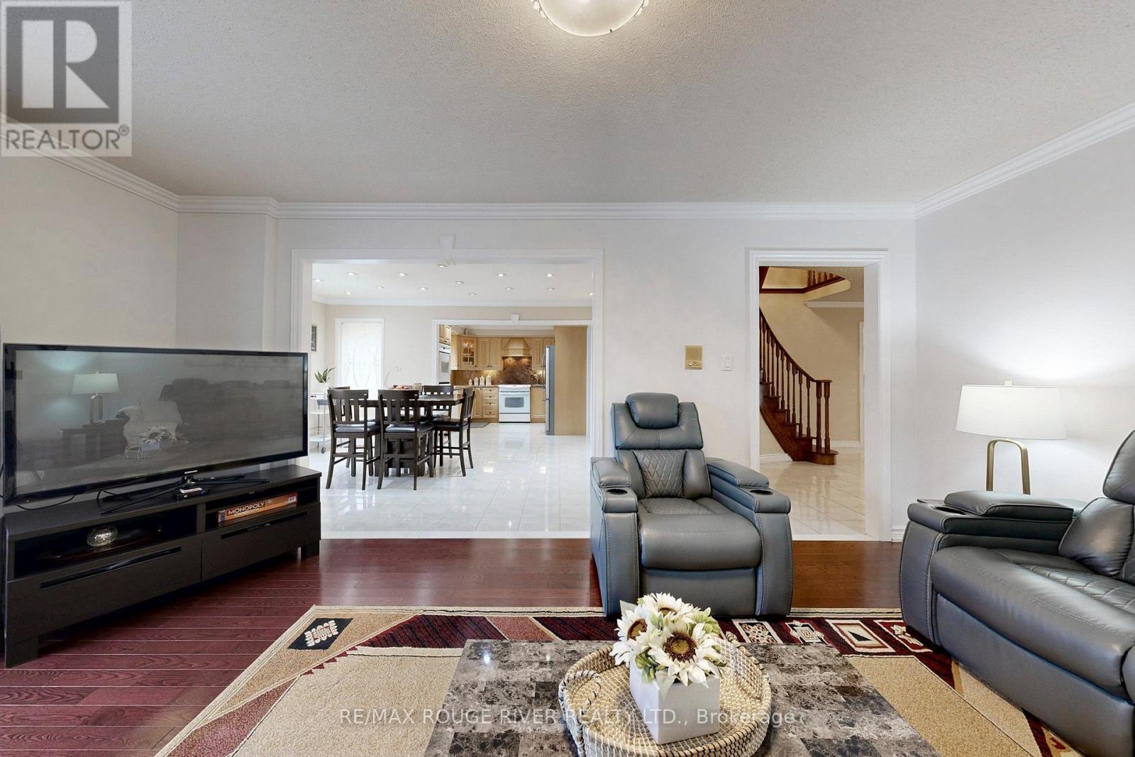 45 Rotherglen Road N, Ajax (Central West), Ontario  L1T 1S8 - Photo 11 - E13010074