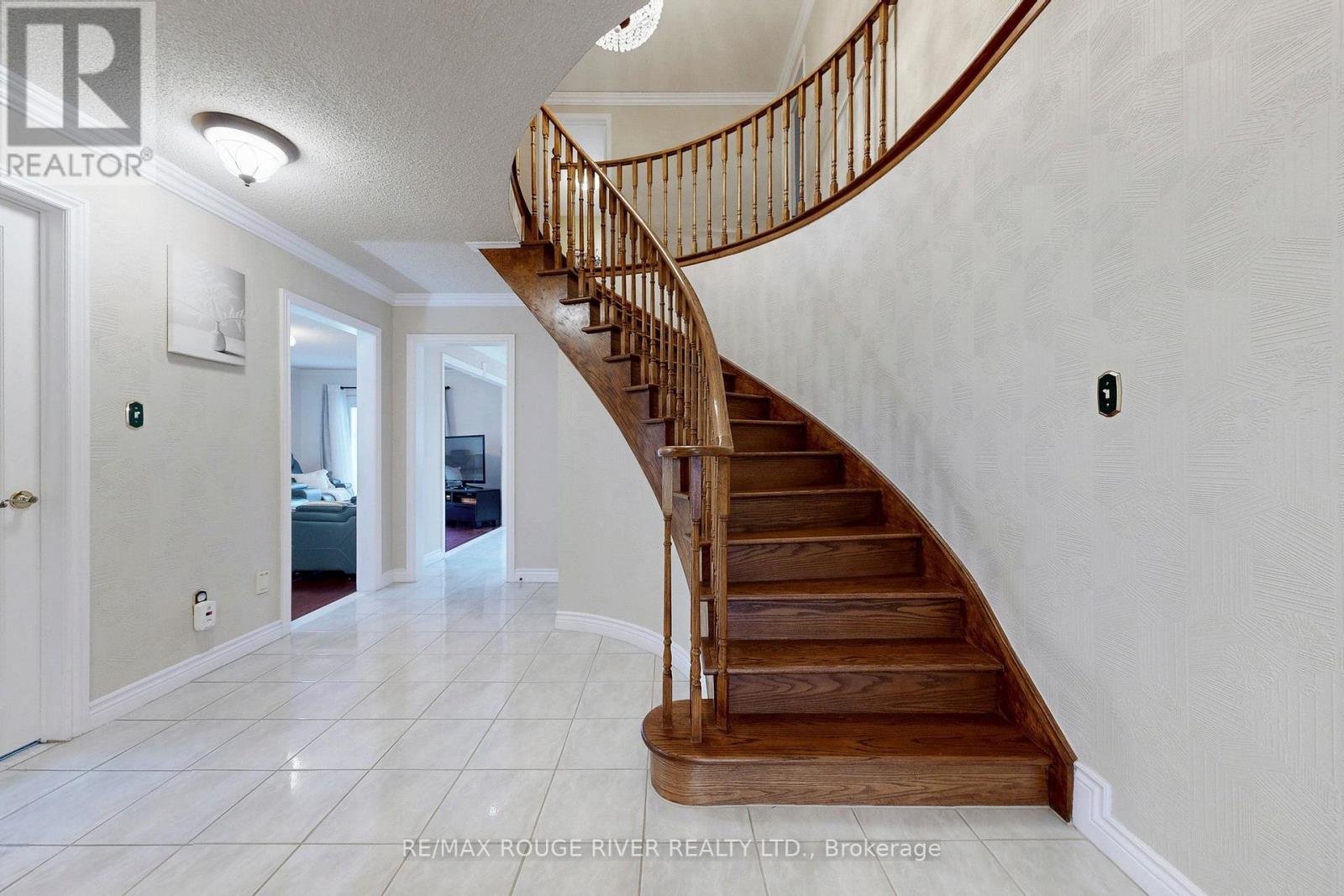 45 Rotherglen Road N, Ajax (Central West), Ontario  L1T 1S8 - Photo 17 - E13010074