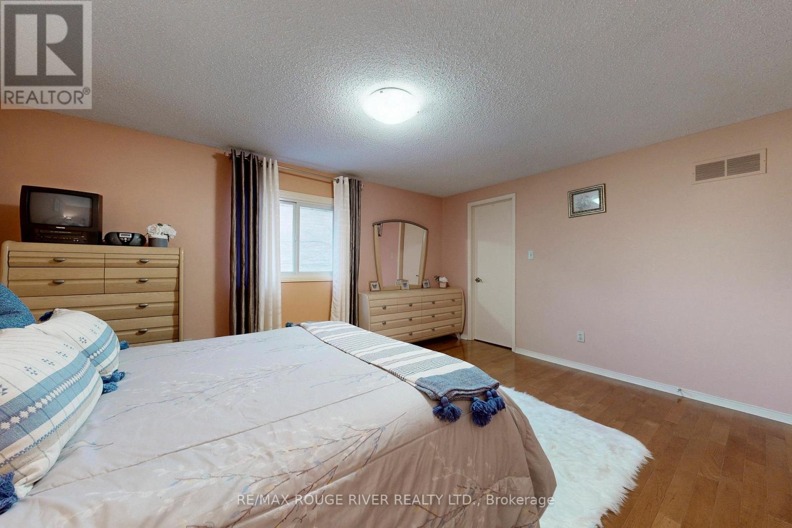 45 Rotherglen Road N, Ajax (Central West), Ontario  L1T 1S8 - Photo 27 - E13010074