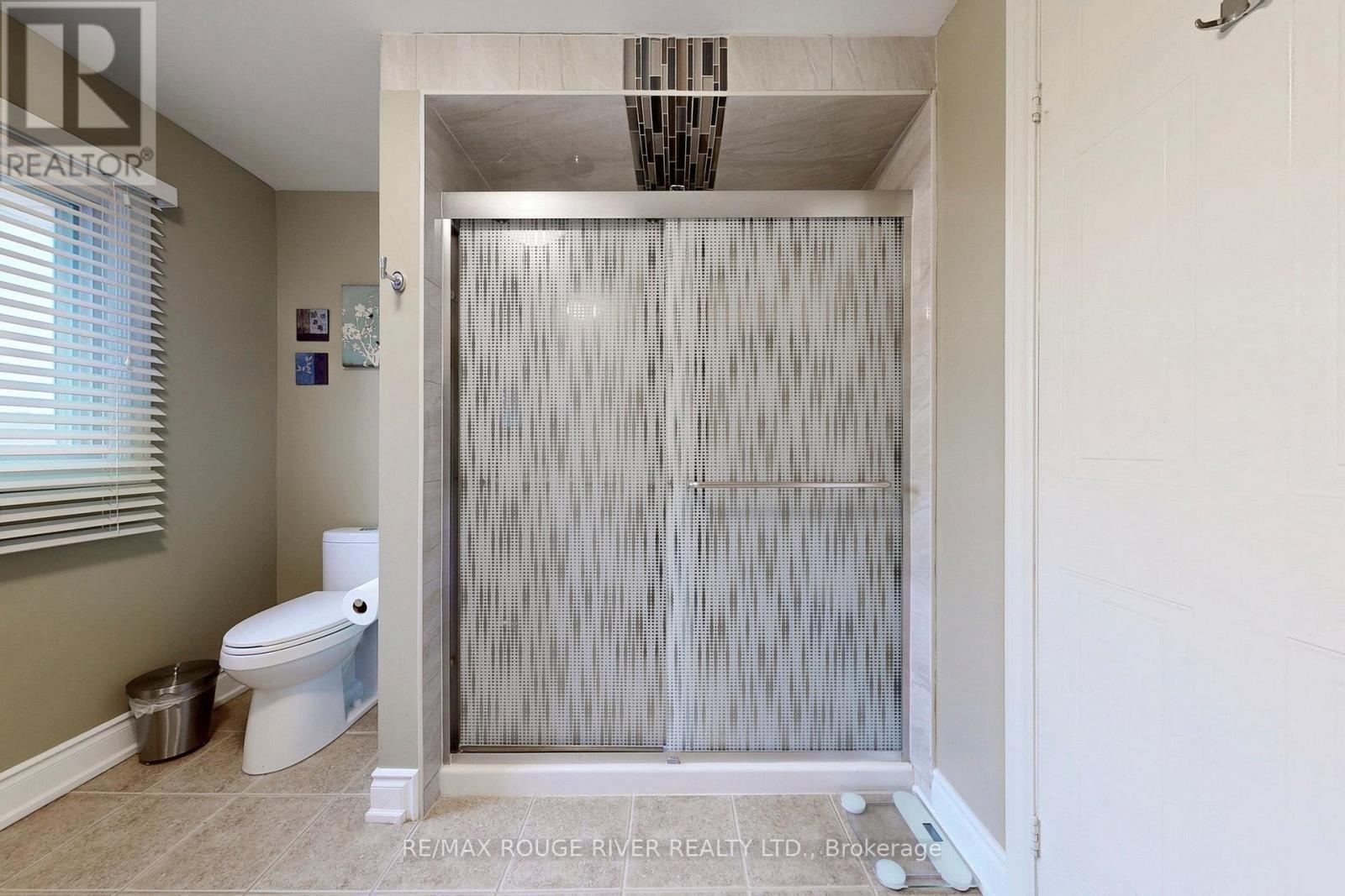 45 Rotherglen Road N, Ajax (Central West), Ontario  L1T 1S8 - Photo 33 - E13010074