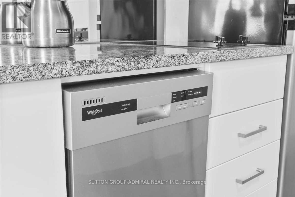 636 - 1900 Simcoe Street N, Oshawa (Samac), Ontario  L1G 4Y3 - Photo 16 - E13010096