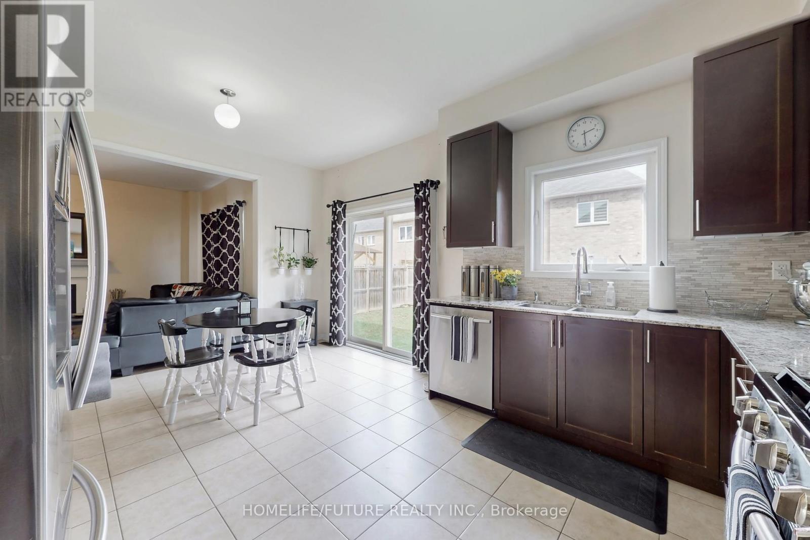 23 Edwin Carr Street, Clarington, Ontario  L1C 0R8 - Photo 20 - E13010108