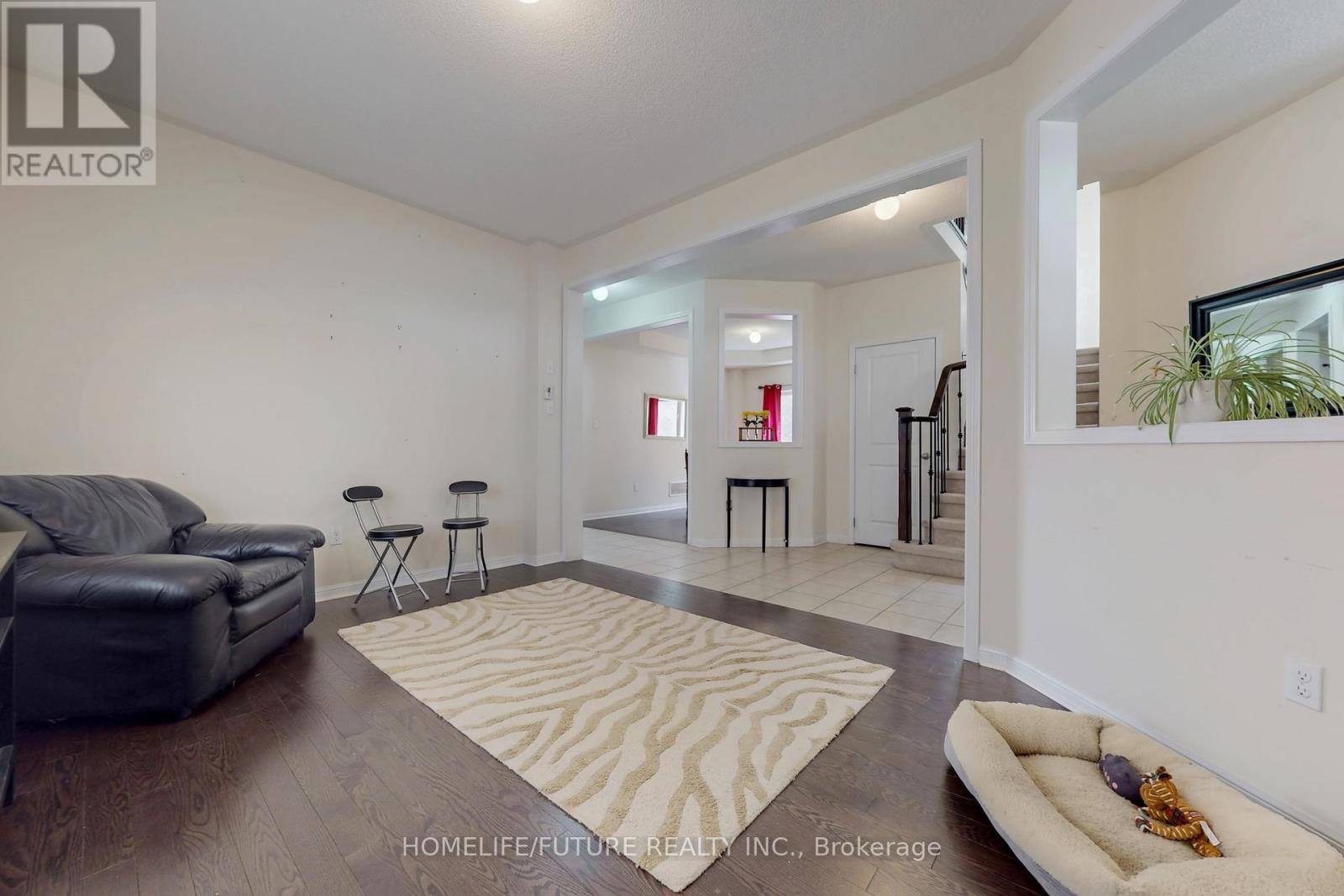 23 Edwin Carr Street, Clarington, Ontario  L1C 0R8 - Photo 4 - E13010108