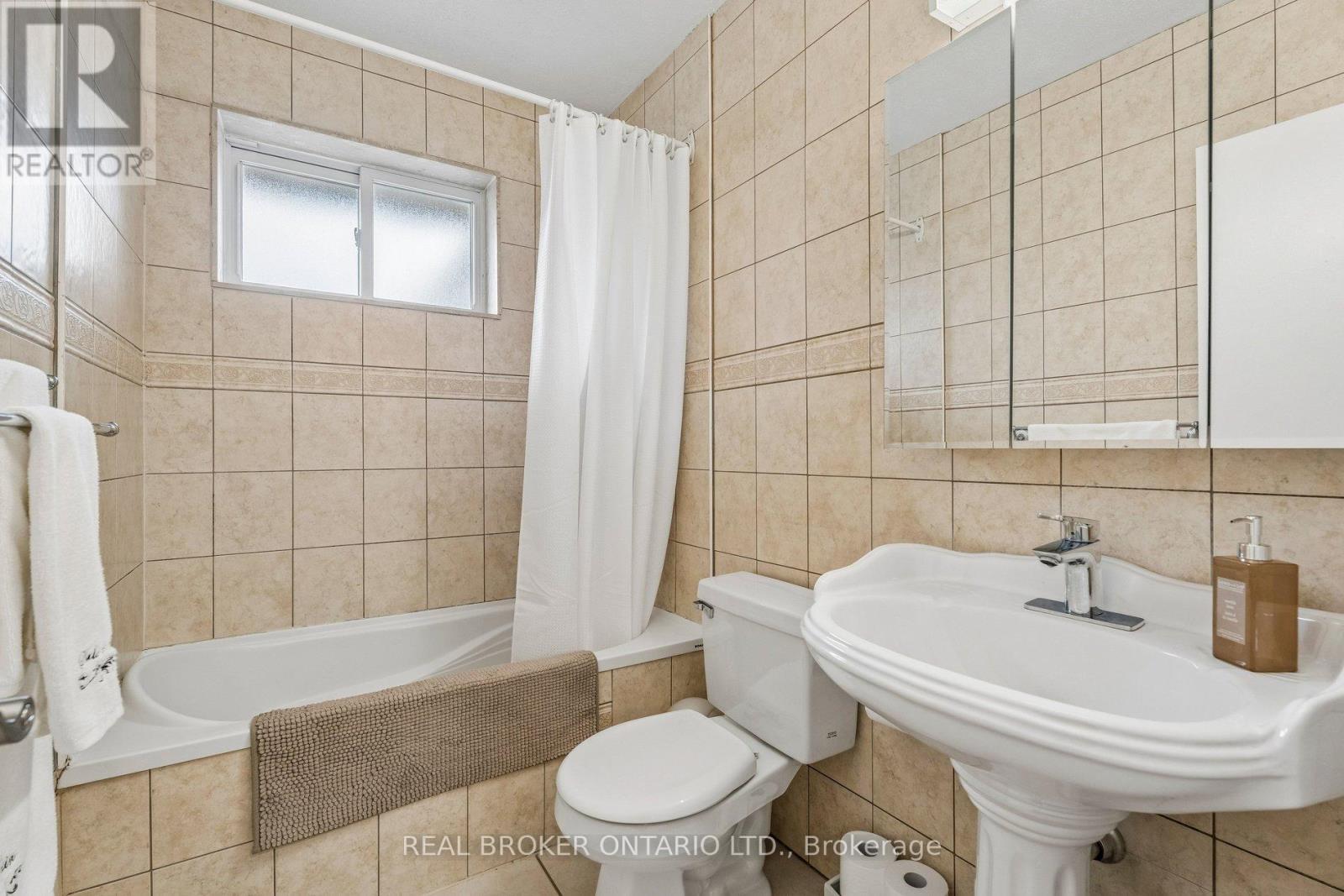 40 Seaton Drive, Aurora (Aurora Highlands), Ontario  L4G 2K1 - Photo 25 - N13010066