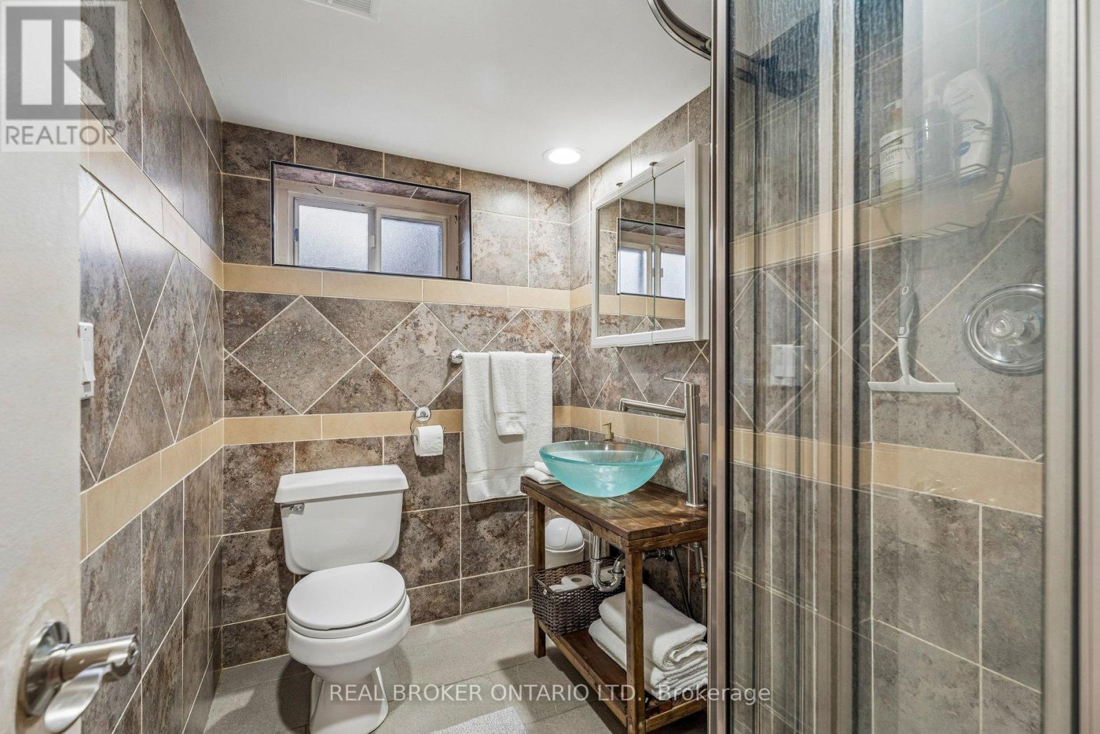 40 Seaton Drive, Aurora (Aurora Highlands), Ontario  L4G 2K1 - Photo 36 - N13010066